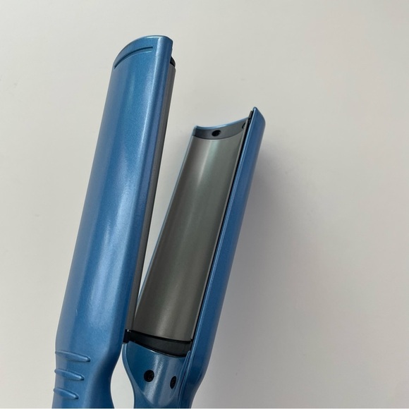 BabylissPRO Nano Titanium Deep Wave Styler Curved Plate Hair Curling Iron - Picture 5 of 11